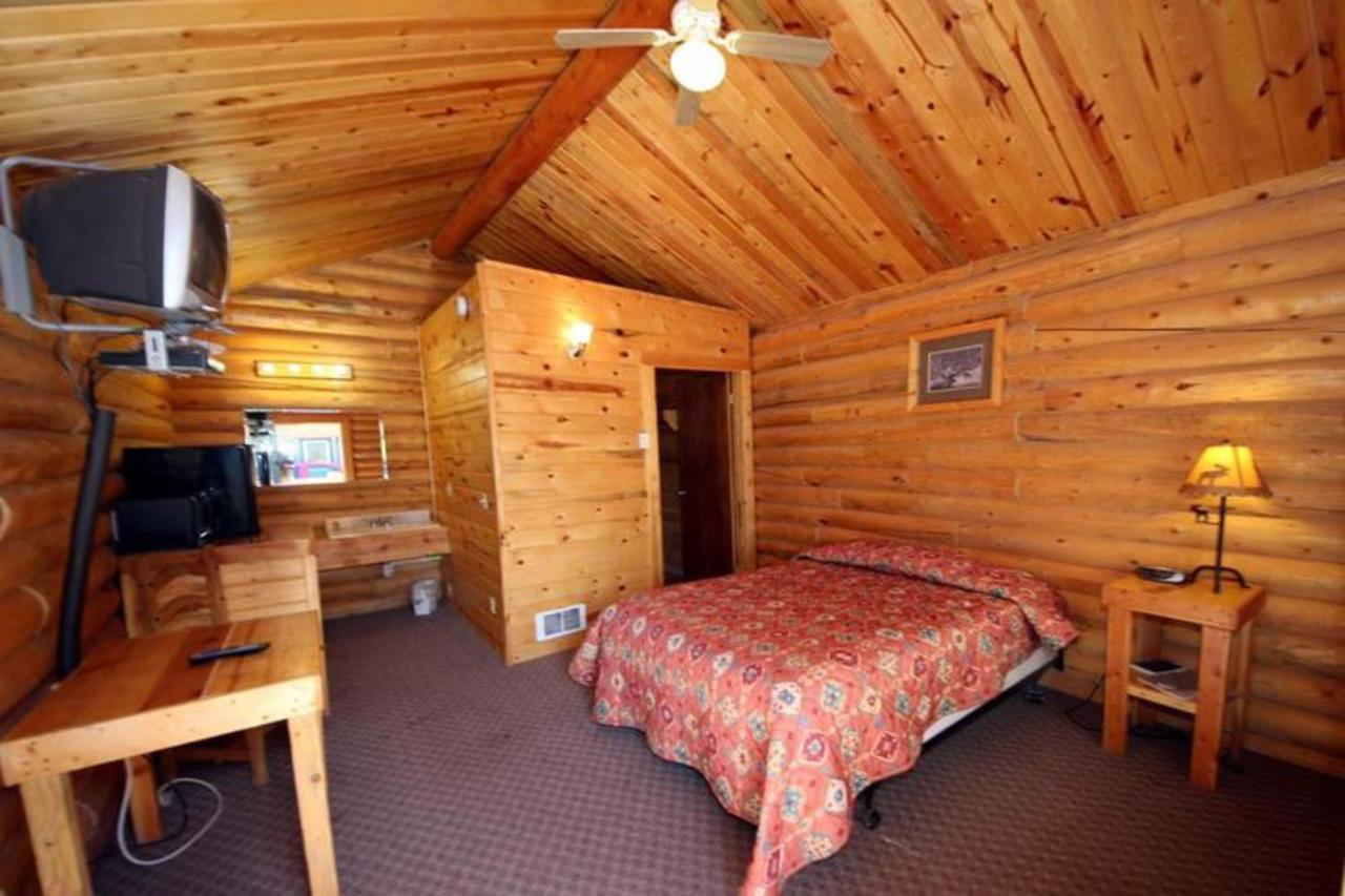 Bear Country Cabin #2 Hotel Saint Charles Luaran gambar